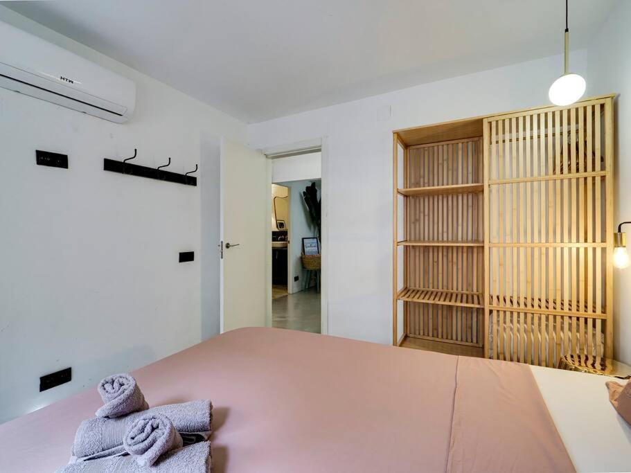 Casa Maria Townhouse- Terrace-4 Bedrooms L'Hospitalet de Llobregat Eksteriør bilde