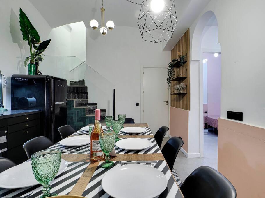 Casa Maria Townhouse- Terrace-4 Bedrooms L'Hospitalet de Llobregat Eksteriør bilde